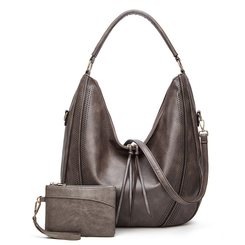 Retro Large Capacity Tote Shoulder Bag Tassel Hollow One-shoulder Casual Big Bag | Koalakits36