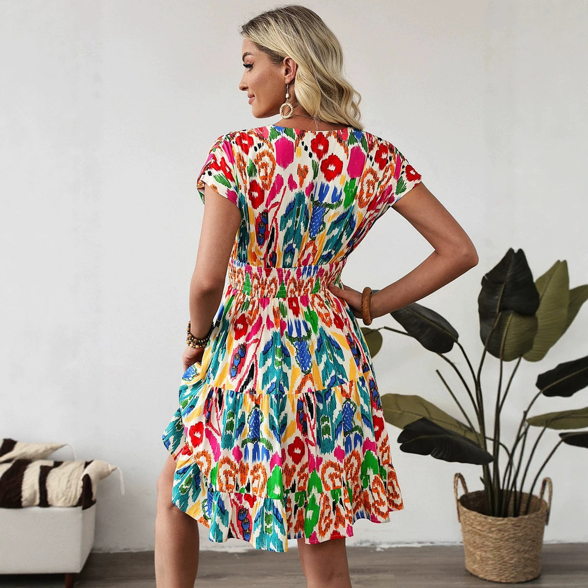 Elevate Your Wardrobe with Our Elegant V-Neck Floral Dress