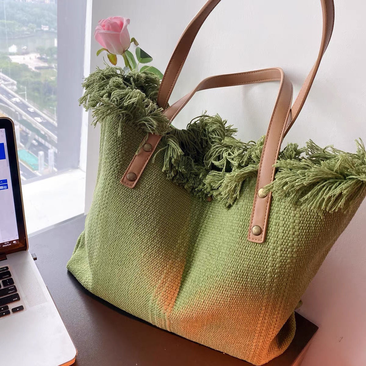 Stylish Beach Bag Tote - Your Perfect Travel Companion