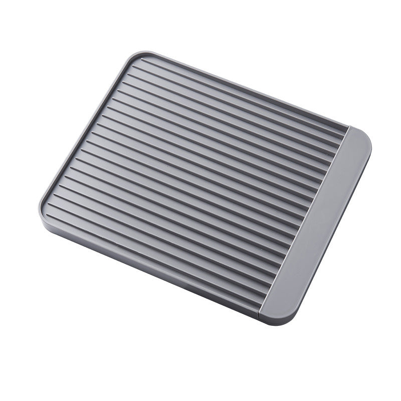 Plastic Water Drying Tray - Keeping Your Dishes Dry and Organized