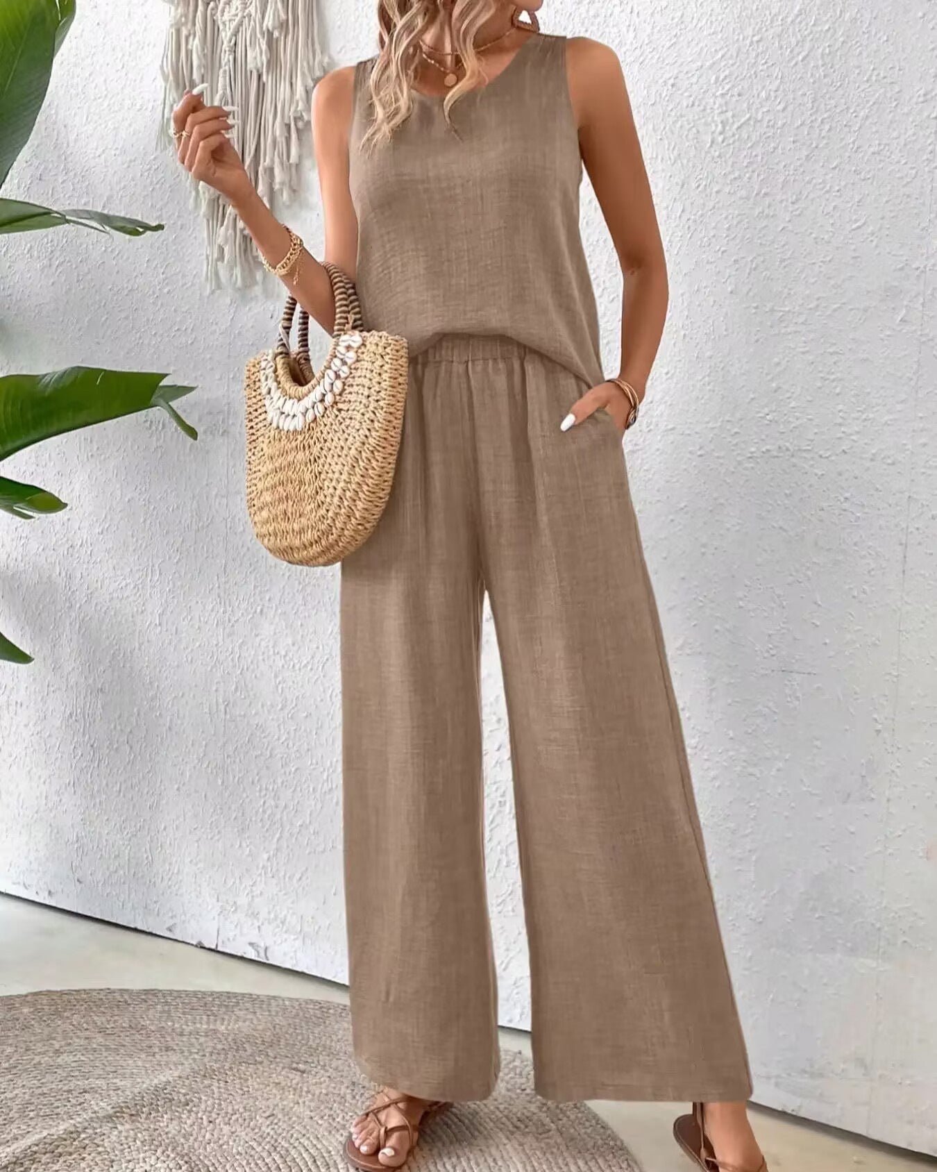 2 Pieces Set Women's Sleeveless Solid Color Back Hollow Lace Suit Summer Trendy Casual Top Wide Leg Pants Set For Daily Wear Holiday Outfit
