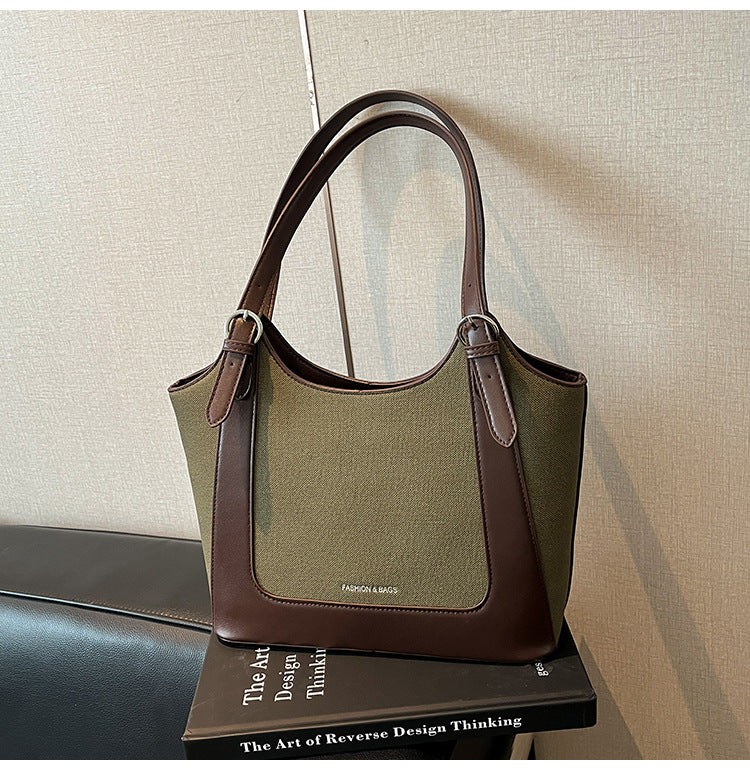 Elevate Your Style with Women's Retro Commuter Tote Bag