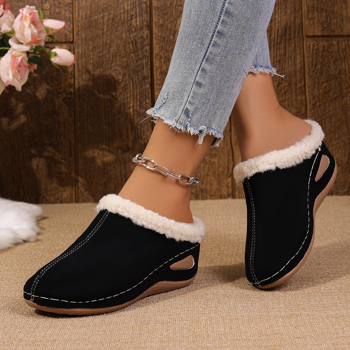 Women’s Fashion Plush Slippers Outdoor Wedges Sandals