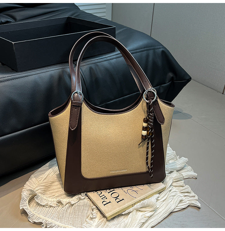 Elevate Your Style with Women's Retro Commuter Tote Bag