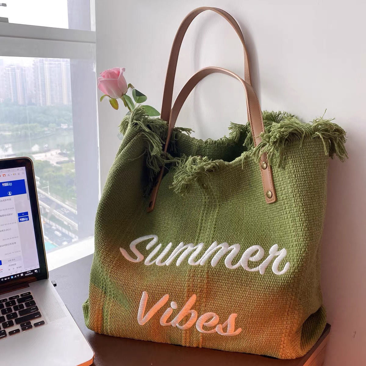 Stylish Beach Bag Tote - Your Perfect Travel Companion