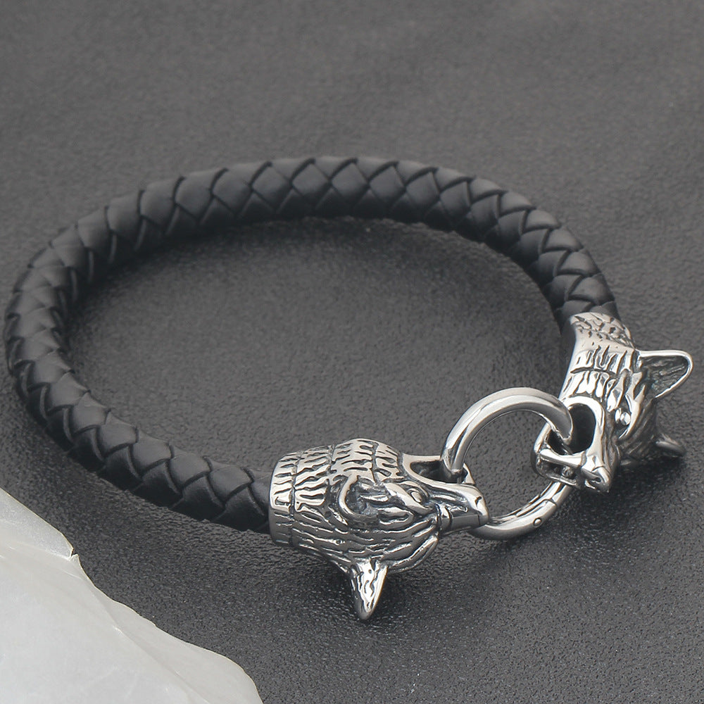 Titanium Steel Wolf Head Bracelet - A Bold Accessory for the Modern Man