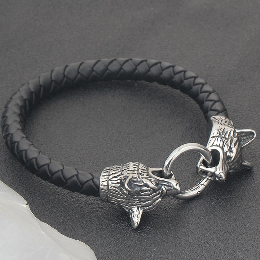 Titanium Steel Wolf Head Bracelet - A Bold Accessory for the Modern Man