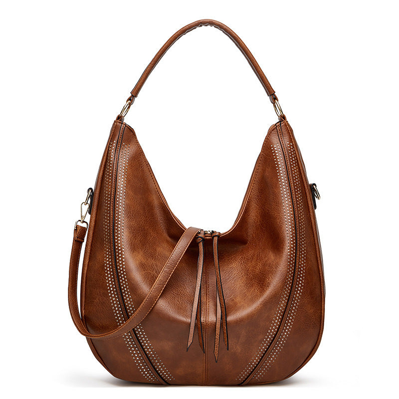 Retro Large Capacity Tote Shoulder Bag Tassel Hollow One-shoulder Casual Big Bag | Koalakits36