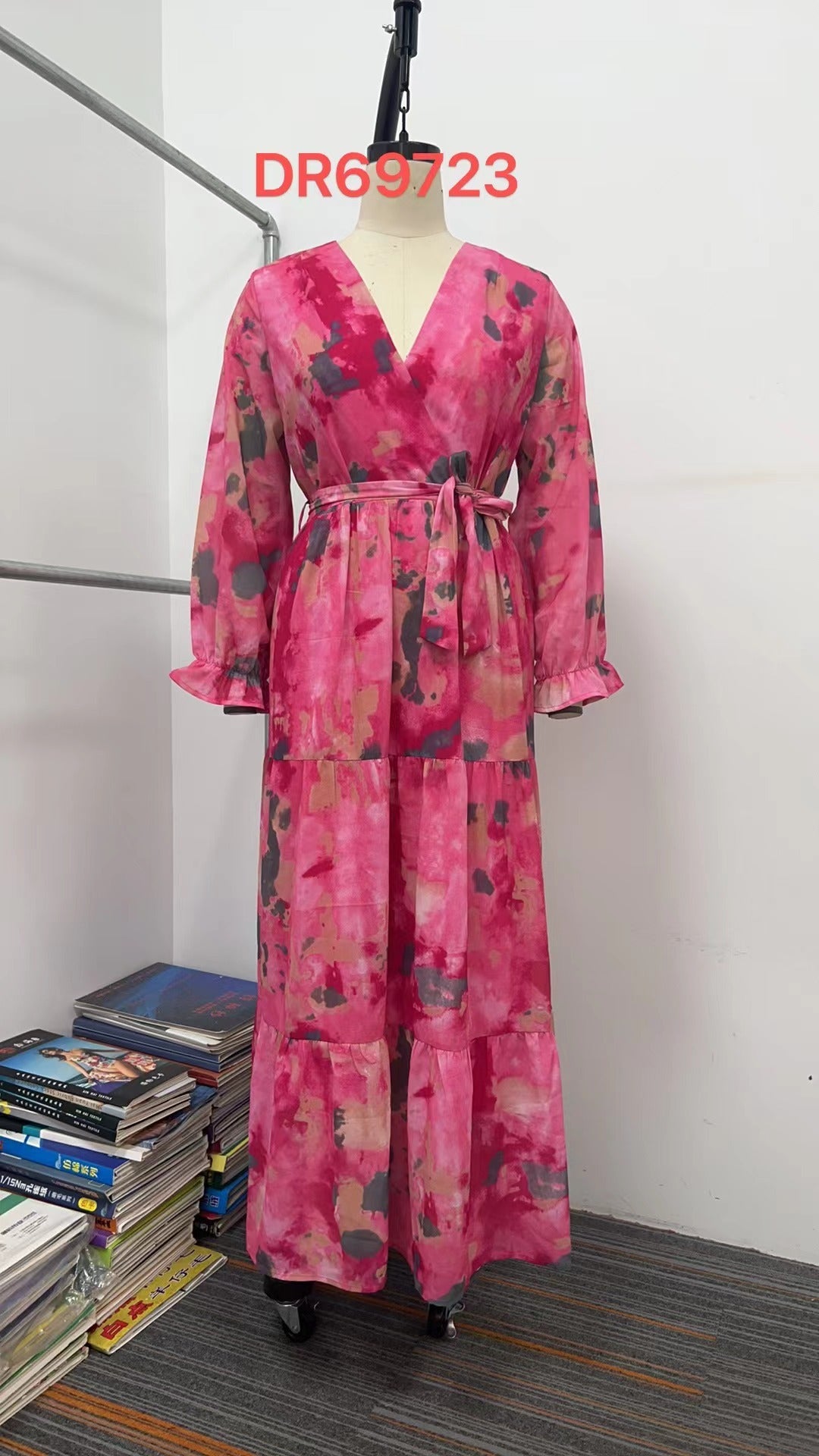 Long-sleeved Floral Print Dress Elegant V-neck Pleated High-waisted Big Swing Chiffon | Koalakits36