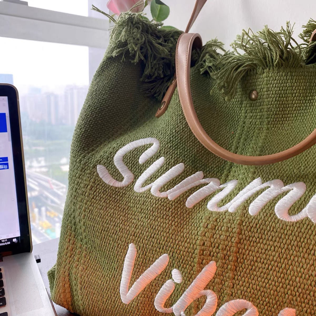 Stylish Beach Bag Tote - Your Perfect Travel Companion